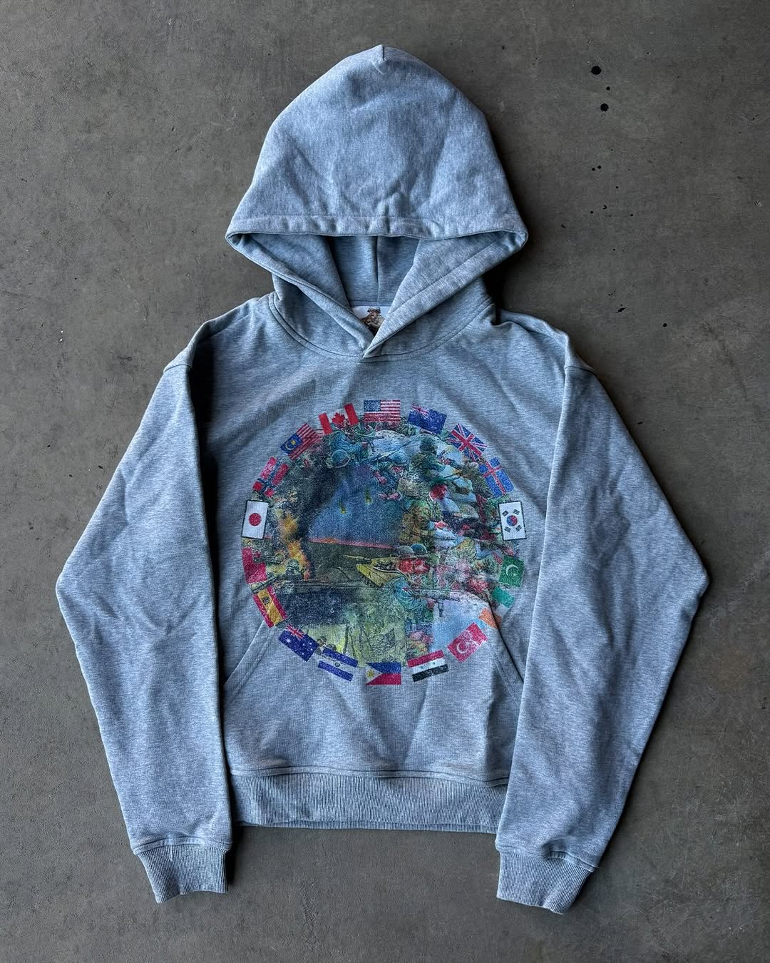 Global Unity Graphic Hoodie – Vintage Washed Streetwear Pullover (Unisex)