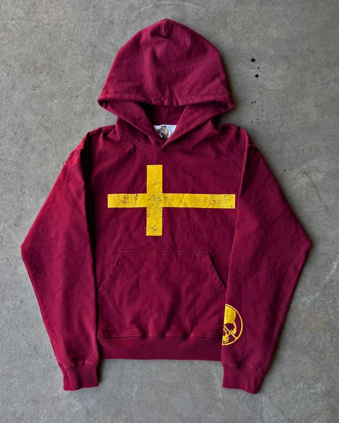 Cross Graphic Hoodie – Vintage Washed Streetwear Pullover (Unisex)
