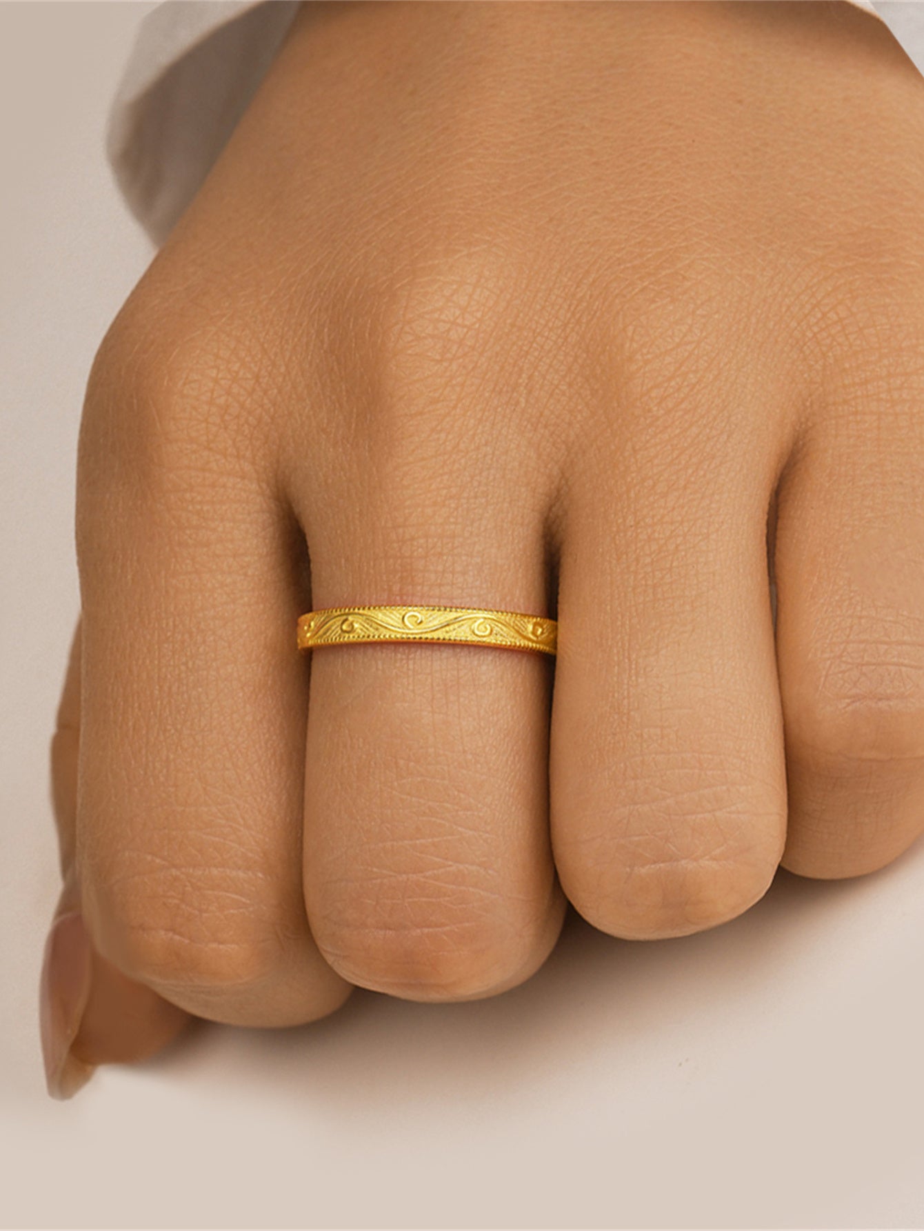 925 Sterling Silver Vintage Engraved Band Ring