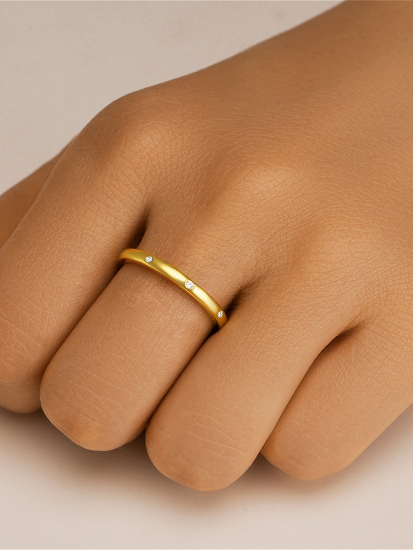 925 Sterling Silver Dotted Zircon Band Ring