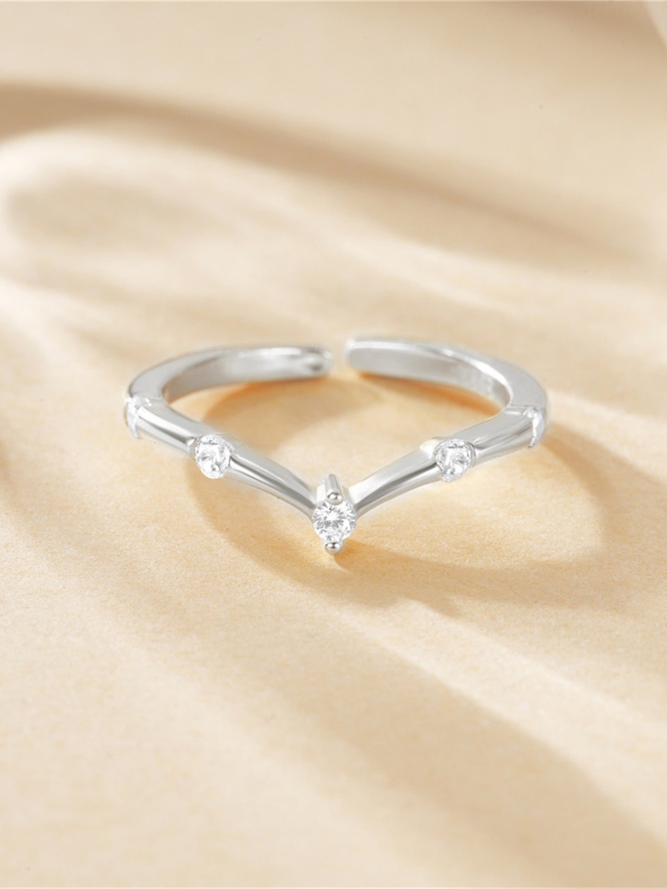 925 Sterling Silver Open Zircon Wrap Ring