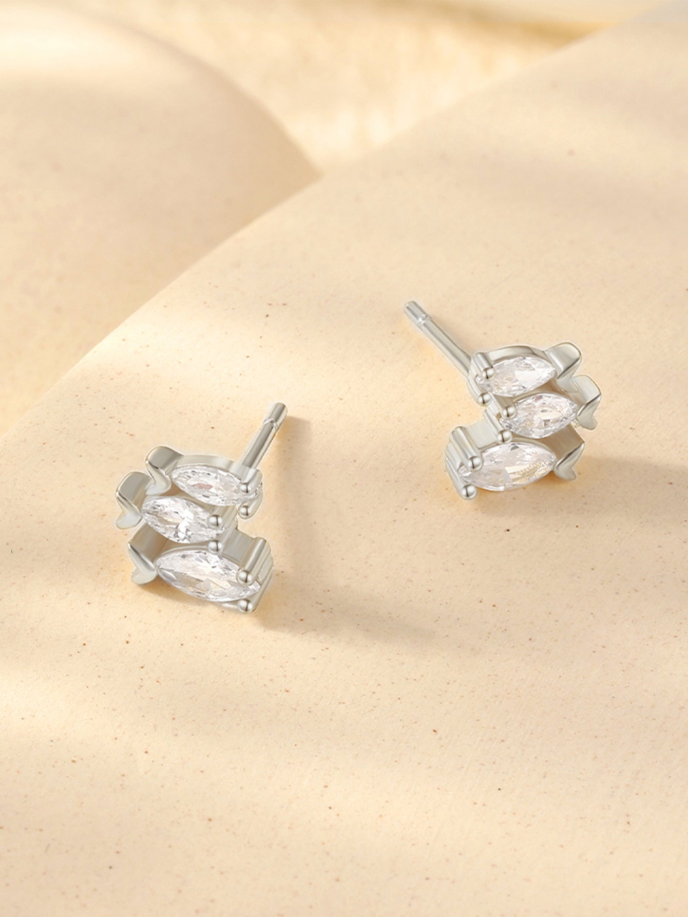 S925 Sterling Silver Little Fish Stud Earrings