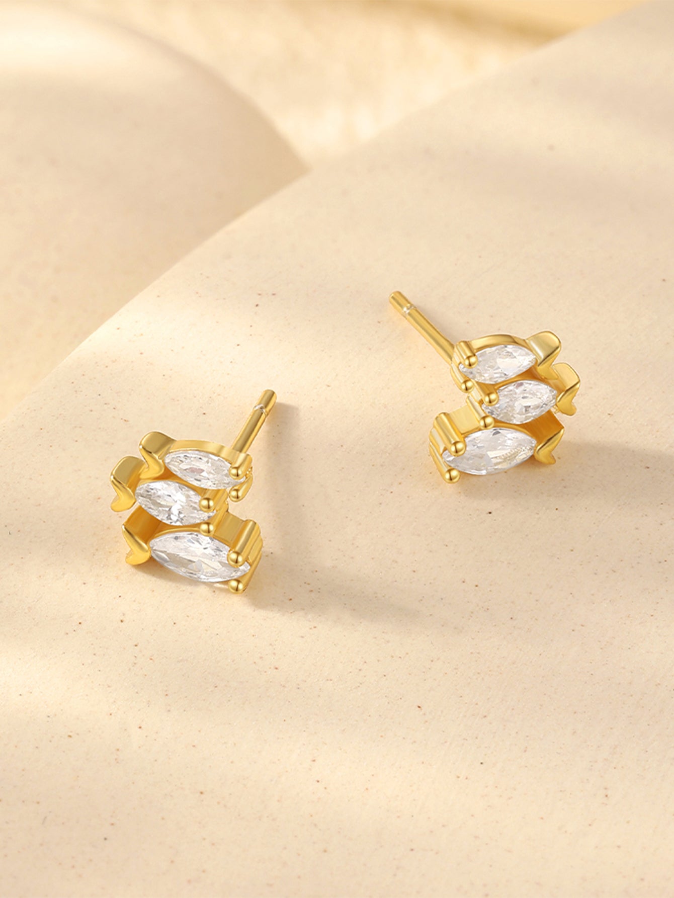 S925 Sterling Silver Little Fish Stud Earrings