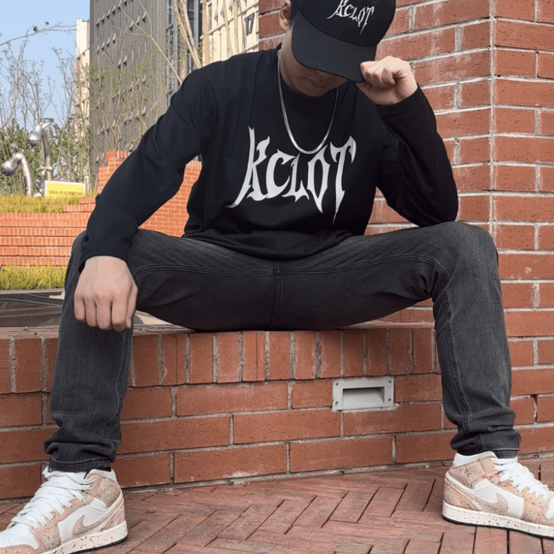 Classic Logo Graphic Sweatshirt