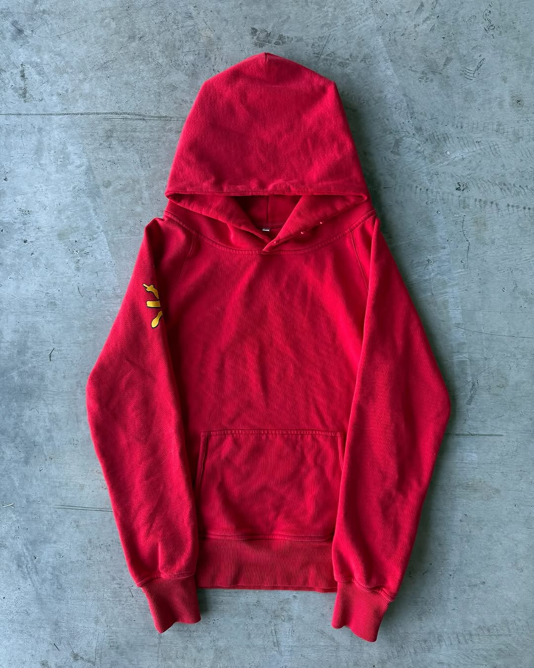 AOKLOK® Essential Red Hoodie – Minimal Street Edition